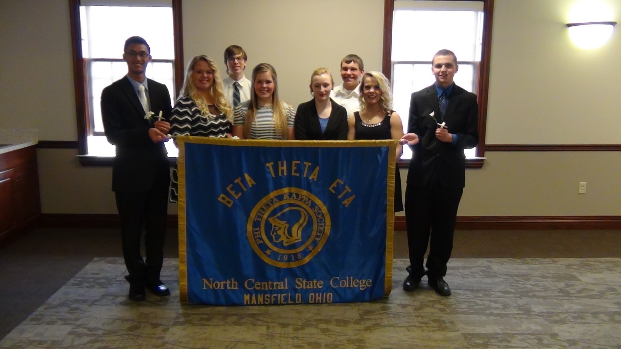 Junior Students Inducted into Phi Theta Kappa